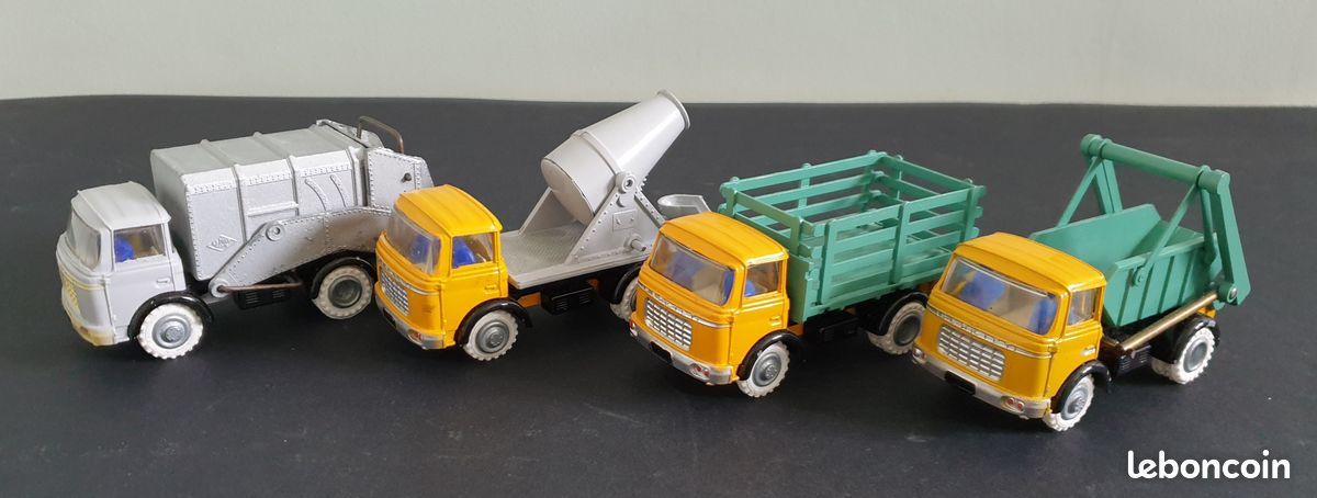 Lot De 4 Camions Dinky Supertoys Tracteur Unic Berliet Secours M1416 Imgx1200 1440