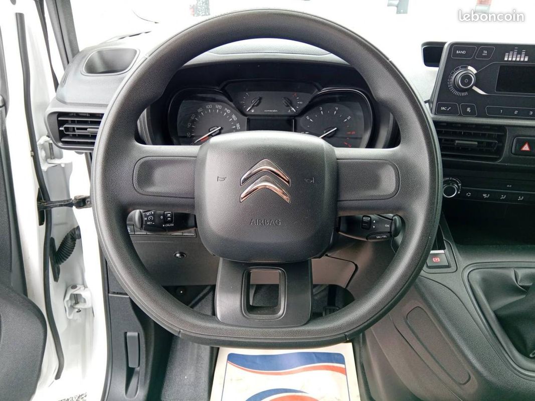Citroen Berlingo Van 12 400 HT M 1.6 BlueHDi 100ch Club 3 Places (image 10)