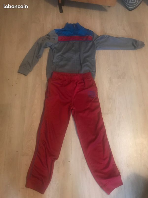 Survêtement 7-8 ans (image 1)