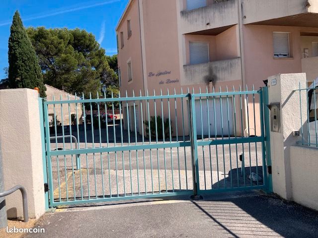 Parking 19 m² · à Carpentras · 19 m² · 123 €/mois