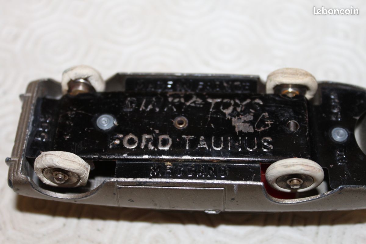 Dinky Toys Ford Taunus + Boite D'Origine N°559 Made in France Meccano
