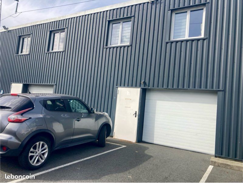 Local commercial 2 pièces 120 m² · à Bordeaux · 120 m² · 180 000 €