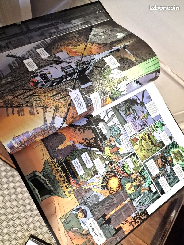 Lot de 4 bd relies theme fantastique espace (image 2)