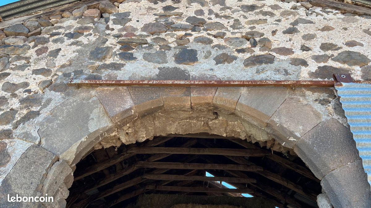 Pierres de taille - Voûte de grange (image 3)