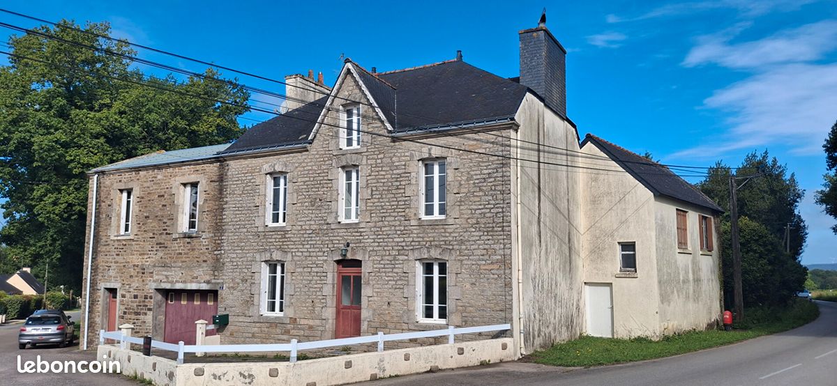Maison 12 pièces 200 m² · à Saint-Jean-Brévelay · 200 m² · 270 400 €
