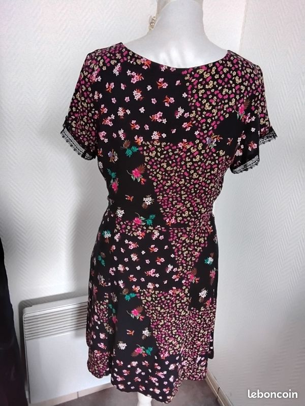 Robe Camaïeu Taille 44 - Motif Floral, Manches Courtes, Idéale Pour Le Printemps/été