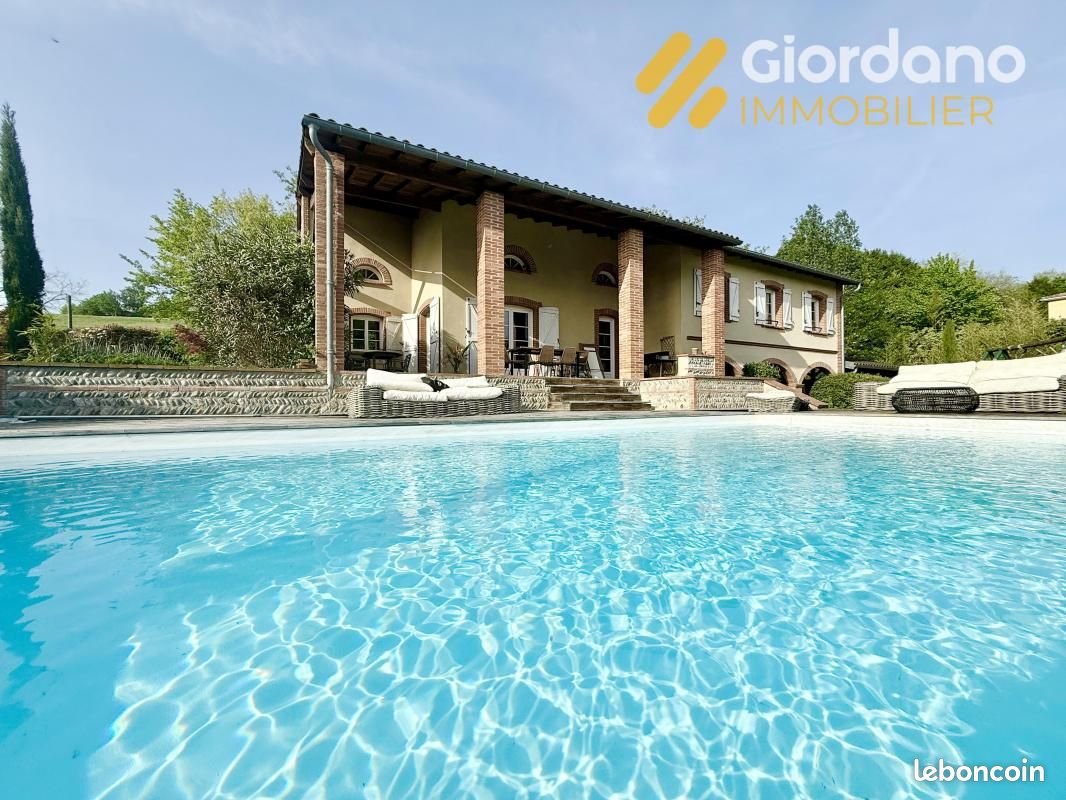Maison 7 pièces 264 m² · à Rebigue · 264 m² · 890 000 €