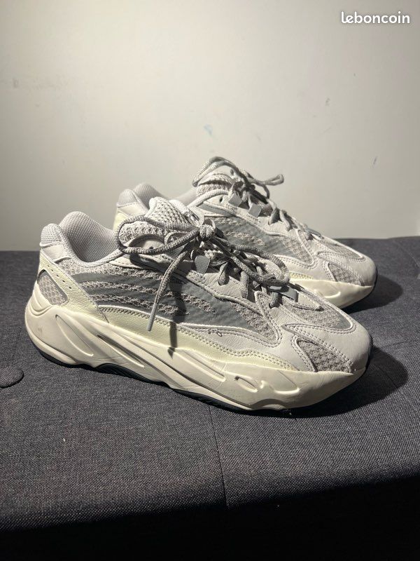 Adidas YEEZY 700 V2 Static 42 EU Chaussures