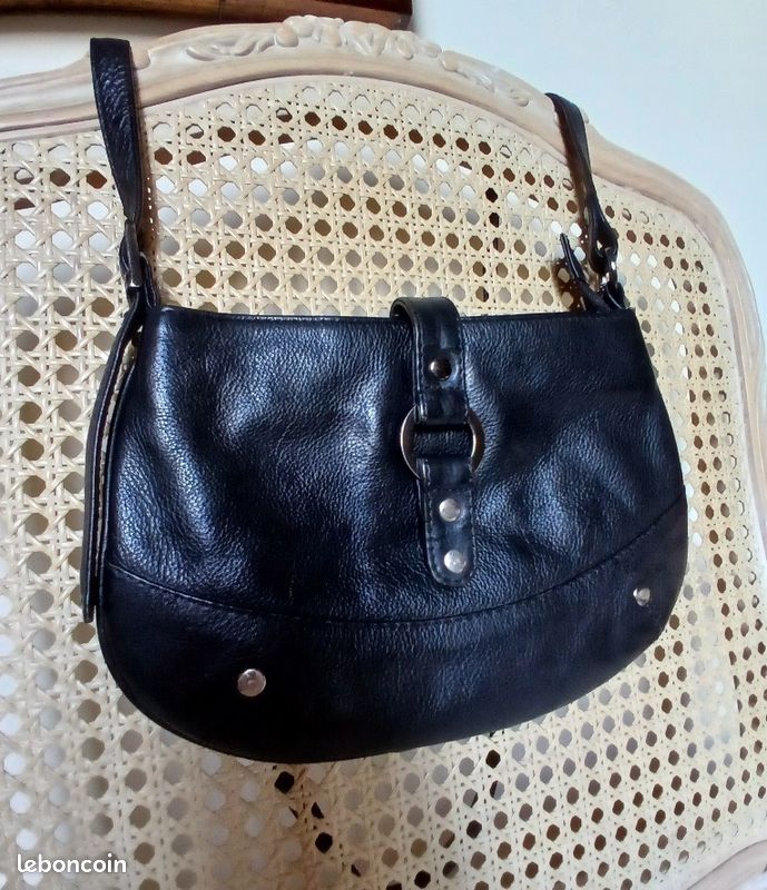 Sac à Main Bandoulière Vintage Noir Cuir Avec Accents Métal - Occasion