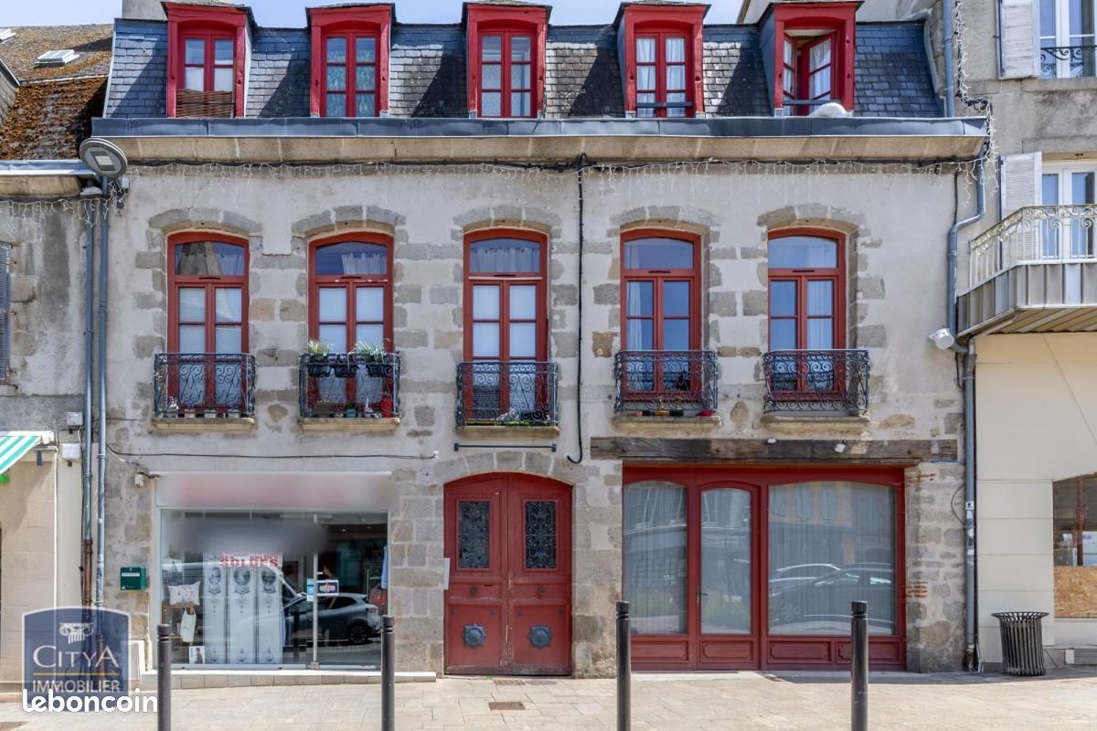 Immeuble 442 m² · à Guéret · 442 m² · 555 000 €