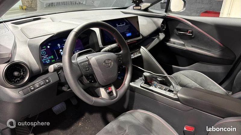 Toyota C-Hr 2.0 Hybride Rechargeable 225ch GR Sport MY26 (image 11)