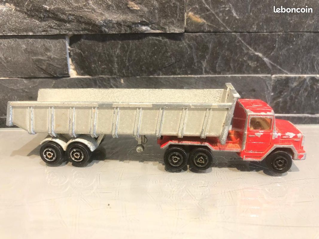 Magirus-Deutz 310 D 16 + semi-remorque frigorifique Gondrand (1974