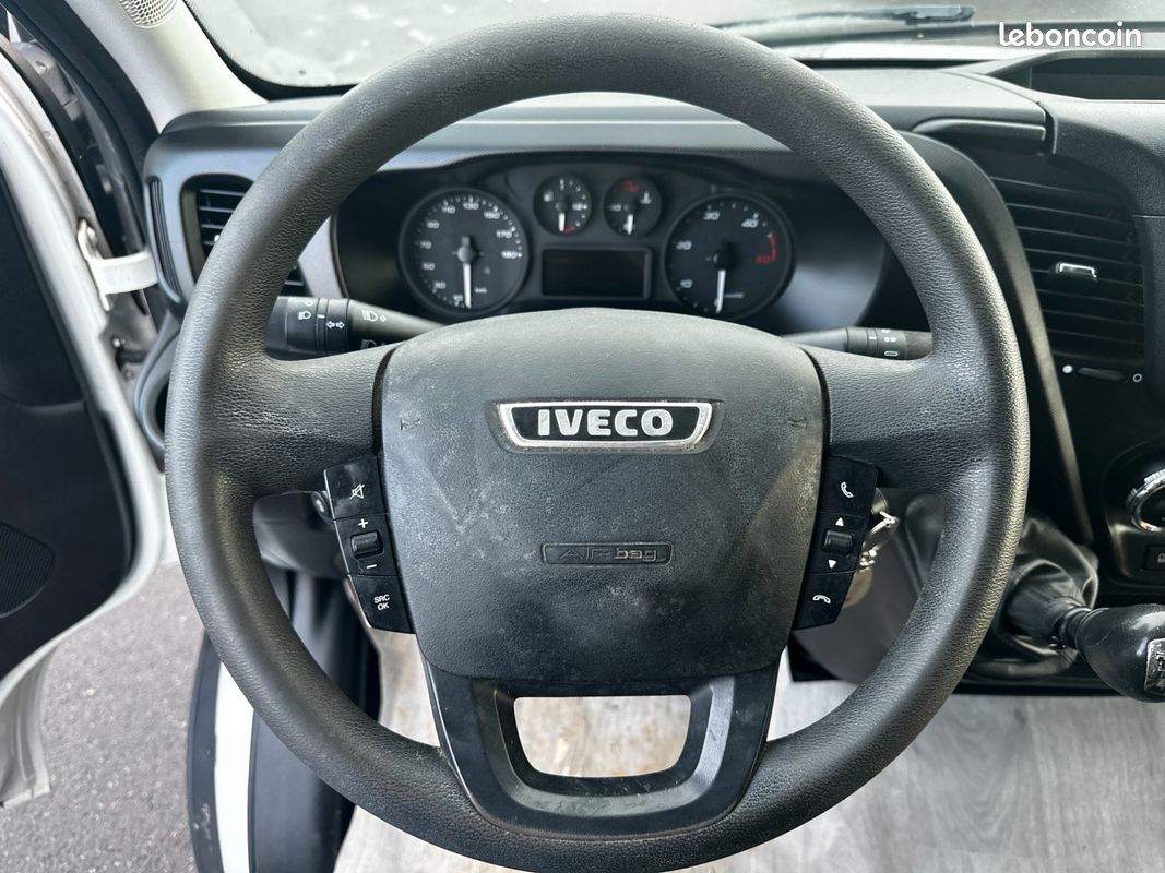 Iveco daily vu 35s14v 2.3 140 l4h2 double essieux / roues jumelees / tva recuperable (image 7)