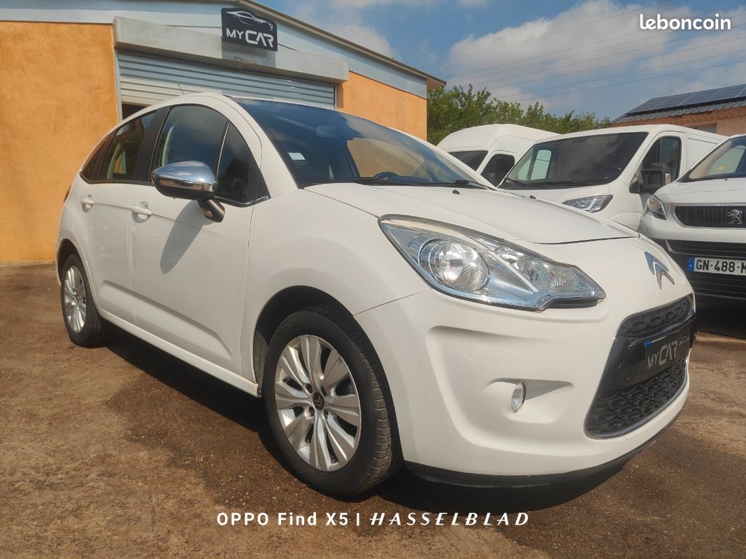 Citroën c3 1l2 vti 82 ch essence année 2016 5 places/portes *distribution/vidange (image 1)