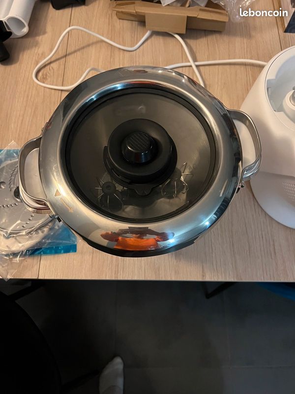 Robot cuiseur i-Compagnon XL avec ses ustensiles (image 7)