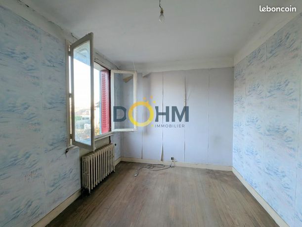 https://img.leboncoin.fr/api/v1/lbcpb1/images/31/f6/4f/31f64fa248e1759546c59f62d80087bd4db49ca3.jpg?rule=ad-image