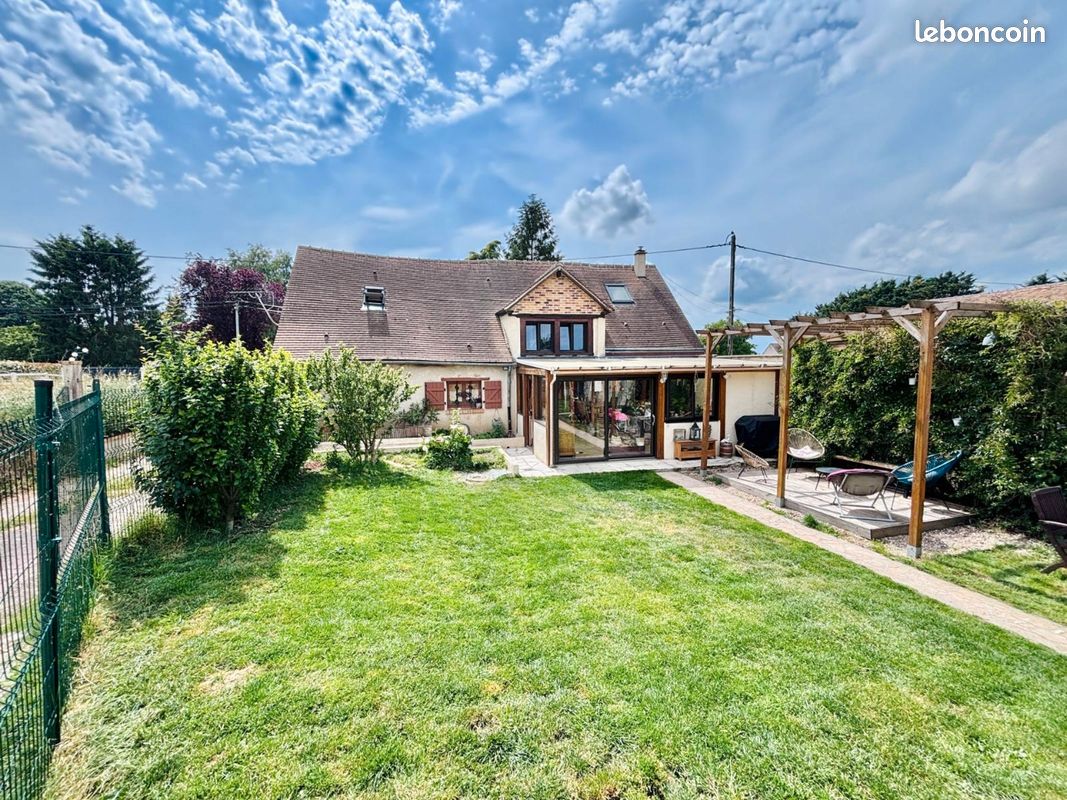 Maison 4 pièces 100 m² · à Gambais · 100 m² · 310 000 €