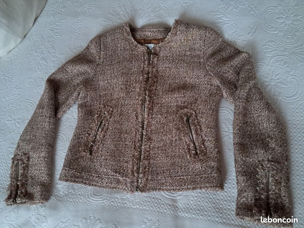 Veste courte Pablo Gérard Darel, taille 38, façon Tweed, très agréable à porter (image 1)