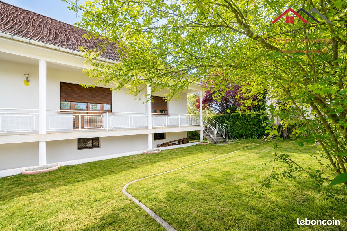 Maison 6 pièces 180 m² · à Faulquemont · 180 m² · 210 000 €