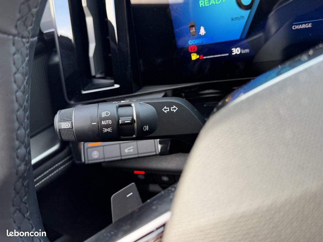 Renault austral 1.2 hybride 200 boite automatique camera de recul + hayon electrique + regulateur adaptatif (image 19)