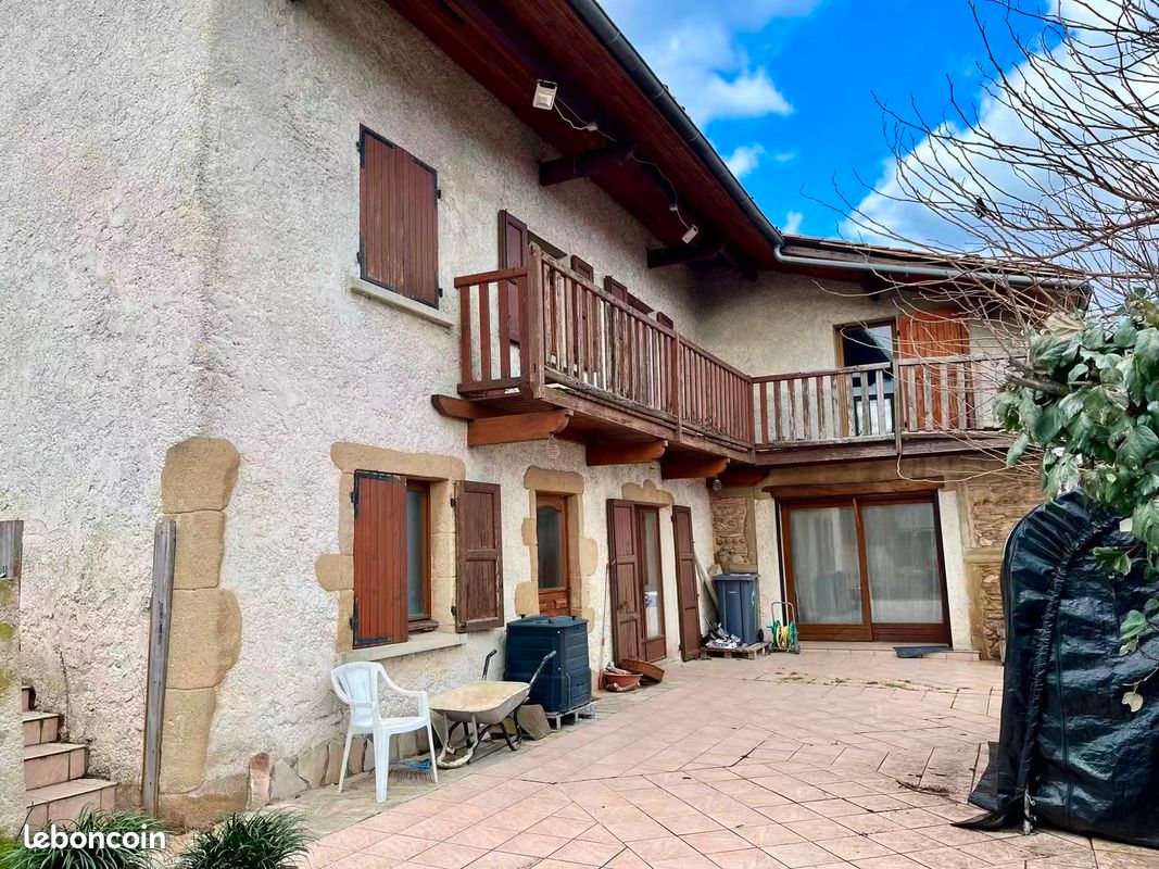 Maison 6 pièces 175 m² · à Reventin-Vaugris · 175 m² · 225 000 €