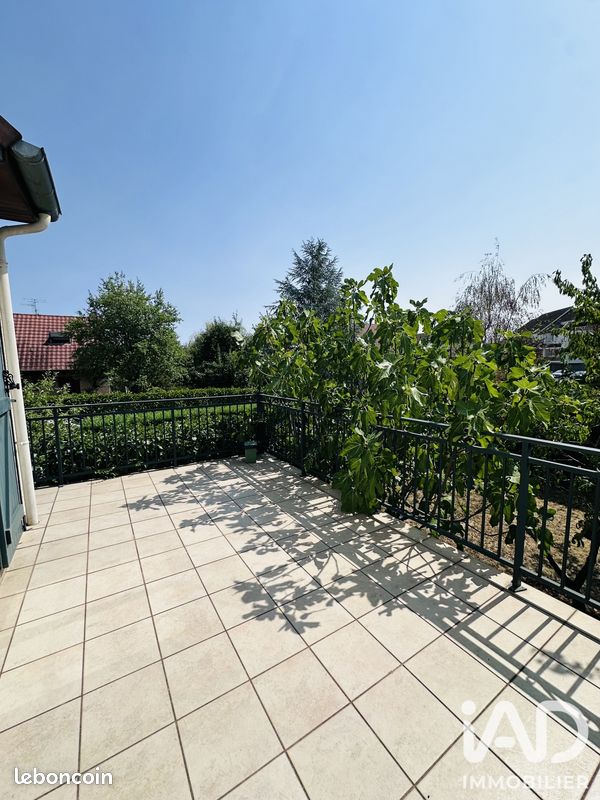 Maison 6 pièces 151 m² · à Chevigny-Saint-Sauveur · 151 m² · 390 000 €