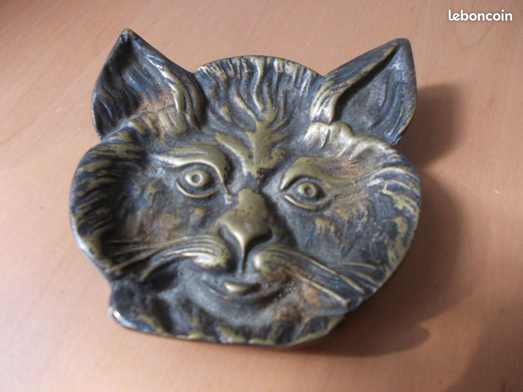 Vide poche bronze tete de chat (image 1)