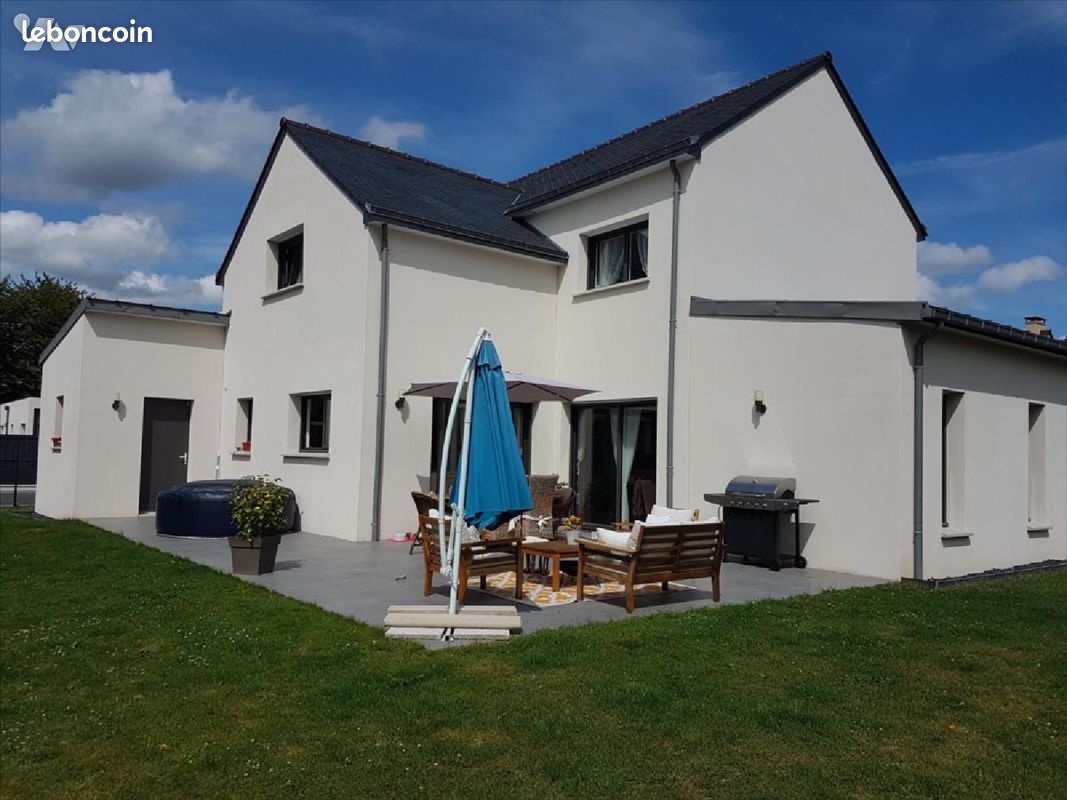 Maison 6 pièces 151 m² · à Marpiré · 151 m² · 1 085 €/mois