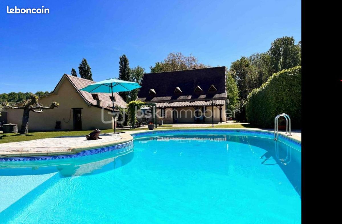 Maison 7 pièces 135 m² · à Lalinde · 135 m² · 393 000 €