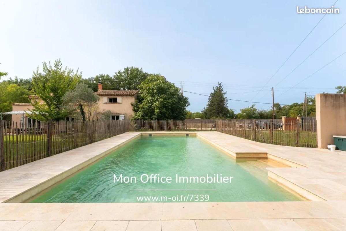 Maison 5 pièces 180 m² · à Aix-en-Provence · 180 m² · 890 000 €