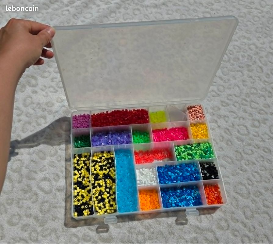 Lot 9500 Perles à Repasser 5 Mm – 36 Couleurs, Avec Plaques Et Modèles – Kit Créatif Pour Bijoux, Porte-clés Et Motifs 3D