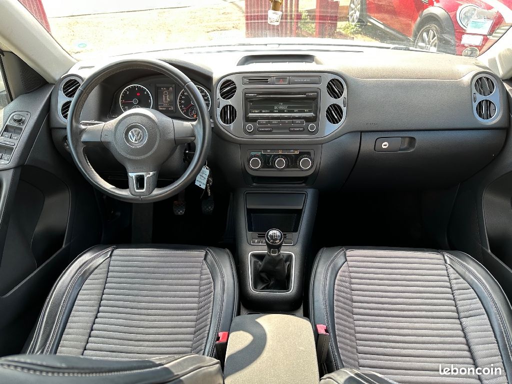 Volkswagen Tiguan 2l tdi 110 bluemotion 1er main (image 8)