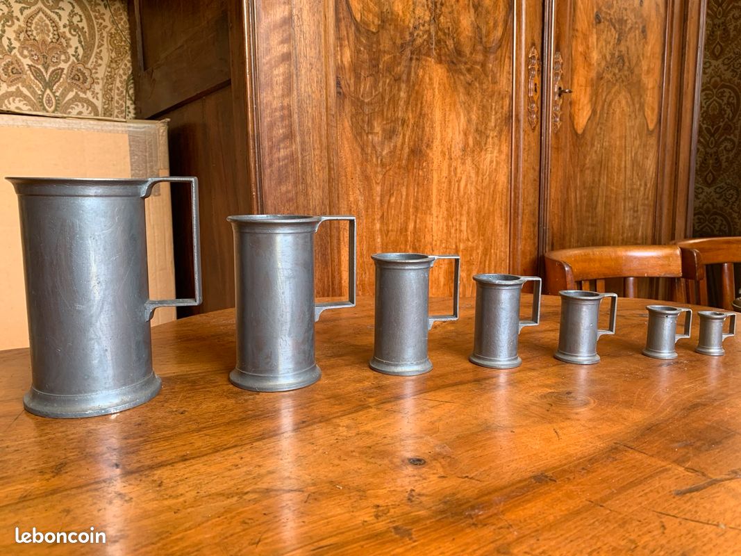 Chopes décoratives en étain (image 1)