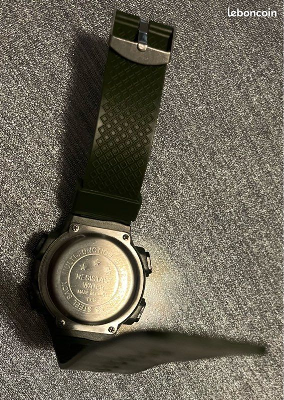 Montre Digitale Homme SPORTARC - Étanche 5ATM, Grand Cadran, Chrono, Alarme, Silicone Confortable