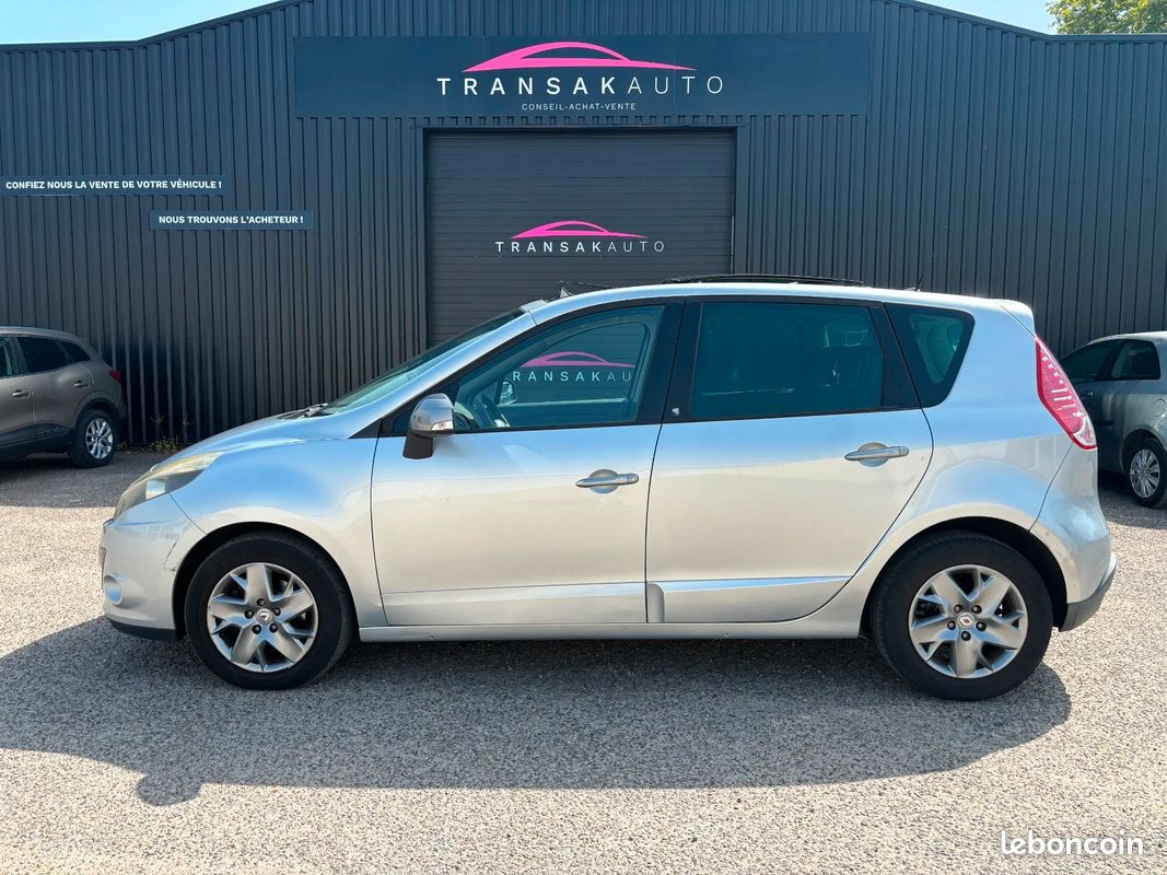 RENAULT SCENIC III dCi 130 FAP Energy eco2 15th - 4 PNEUS NEUFS - MOTEUR À CHAINE - TOIT OUVRANT (image 2)