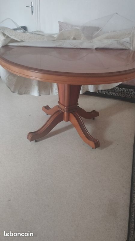 Table ronde (image 1)