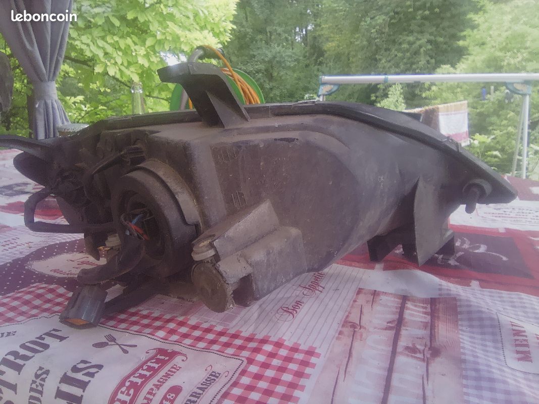 Phare Mazda 2 +pare boue (image 2)