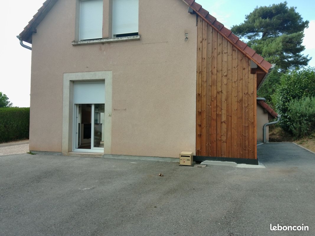 Maison 3 pièces 85 m² · à Marnay · 85 m² · 800 €