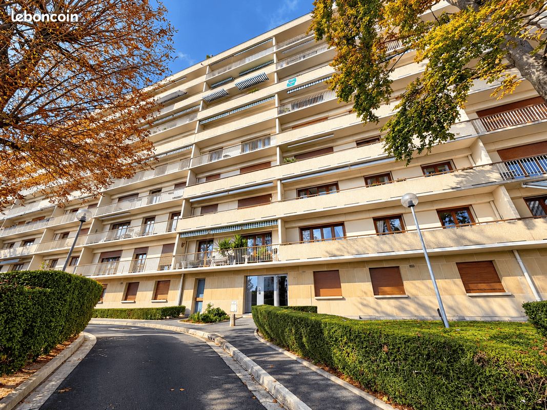 Appartement 4 pièces 106 m² · à Reims · 106 m² · 232 000 €