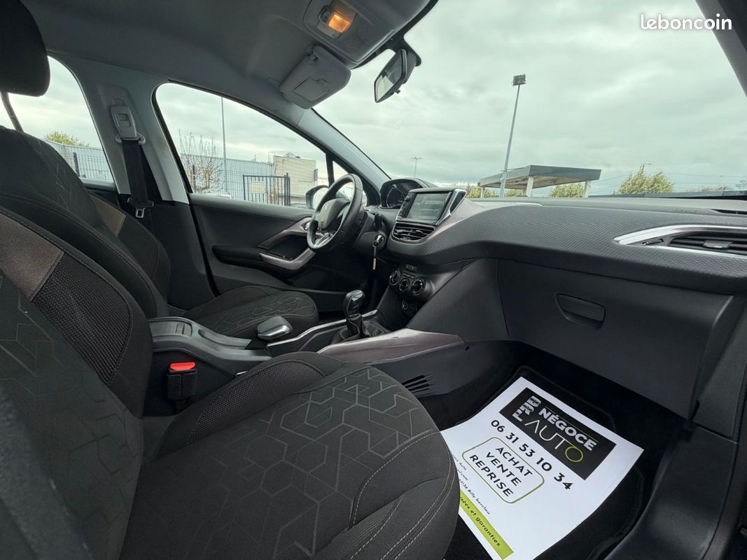 Peugeot 2008 1,4 HDi (70ch) 5P clim (distribution neuve) (image 5)