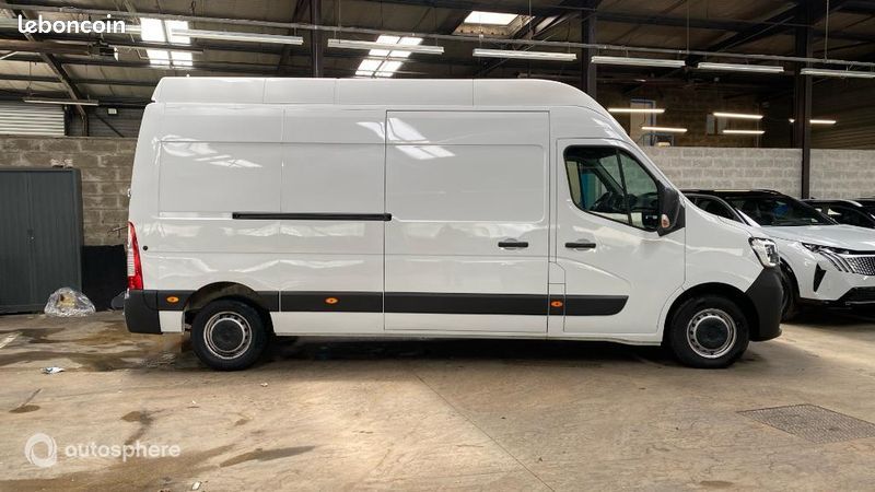 Renault Master Véhicule utilitaire ou Société F3500 L3H3 2.3 Blue dCi 135ch Confort Euro6E (image 4)
