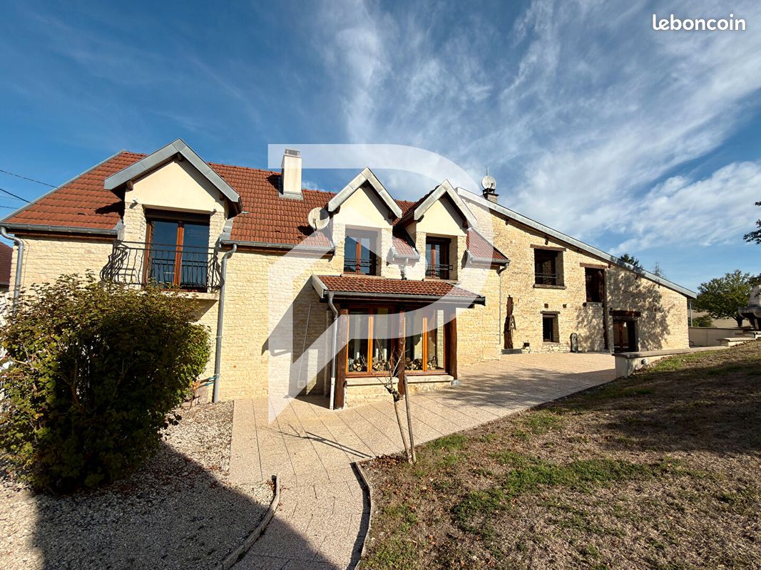 Maison 6 pièces 170 m² · à Autreville-sur-la-Renne · 170 m² · 267 000 €