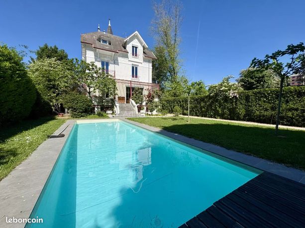 Maison 7 pièces 173 m² — 1