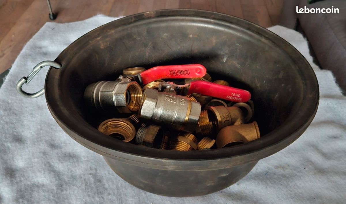 Lot raccords plomberie (image 10)