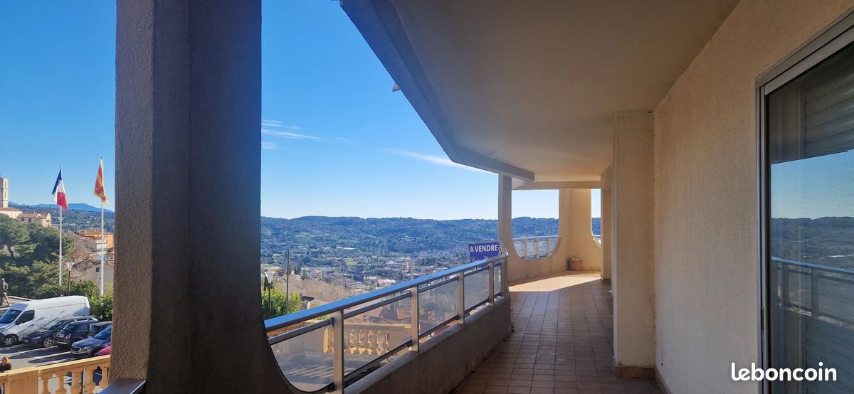 Appartement 5 pièces 96 m² · à Grasse · 96 m² · 358 000 €