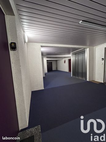 https://img.leboncoin.fr/api/v1/lbcpb1/images/32/11/e9/3211e9f7c062d9d0564e5102de5f0aec72fb3cca.jpg?rule=ad-image