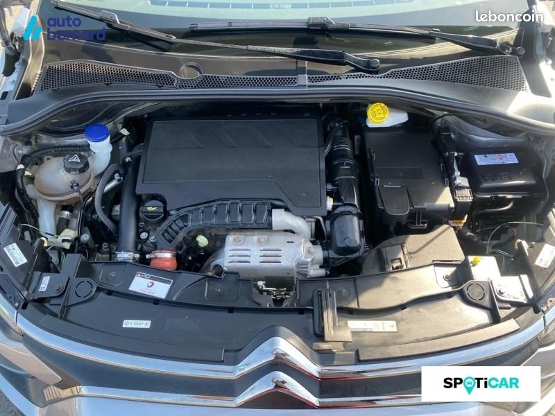 Citroen C3 1.2 PureTech 110ch S&S Shine EAT6 (image 12)