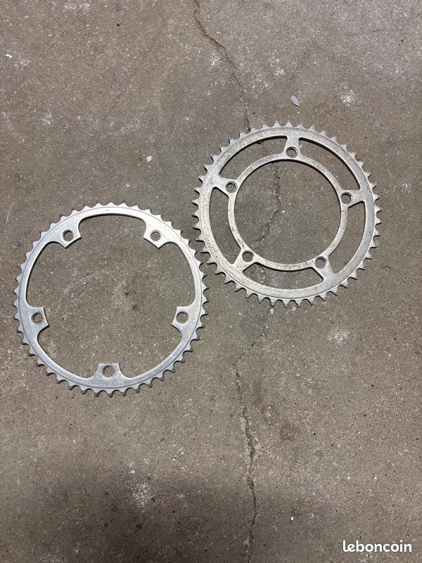 🔧 Lot plateaux Stronglight 46 dents (2 modèles) (image 1)