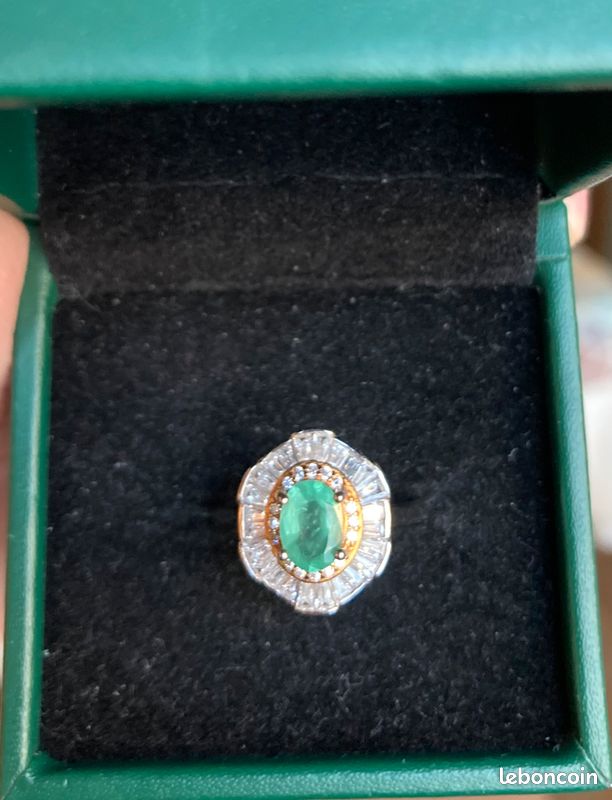Émeraude Naturelle Colombienne De 2.76 Carats, Ovale, Certificat AIGS - Neuf Avec étiquettes
