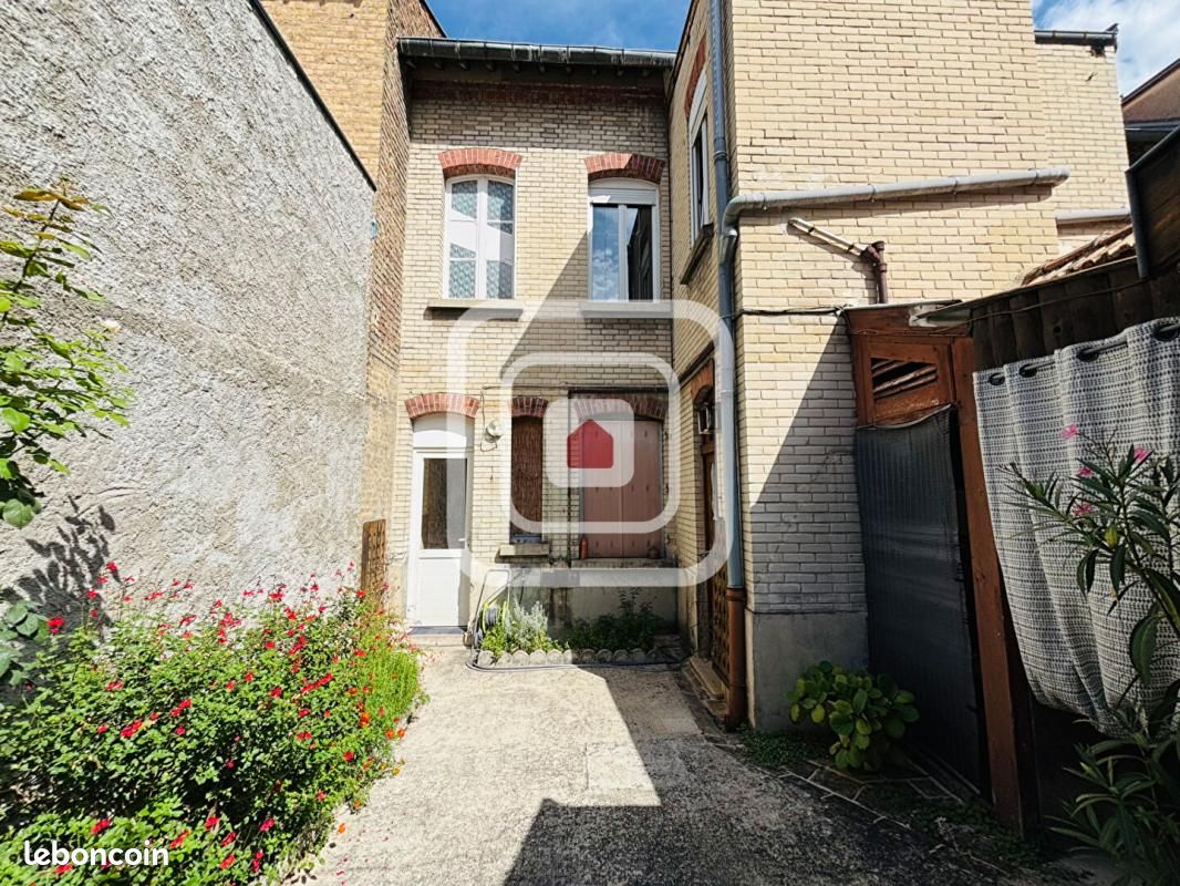 Maison 10 pièces 269 m² · à Reims · 269 m² · 399 000 €